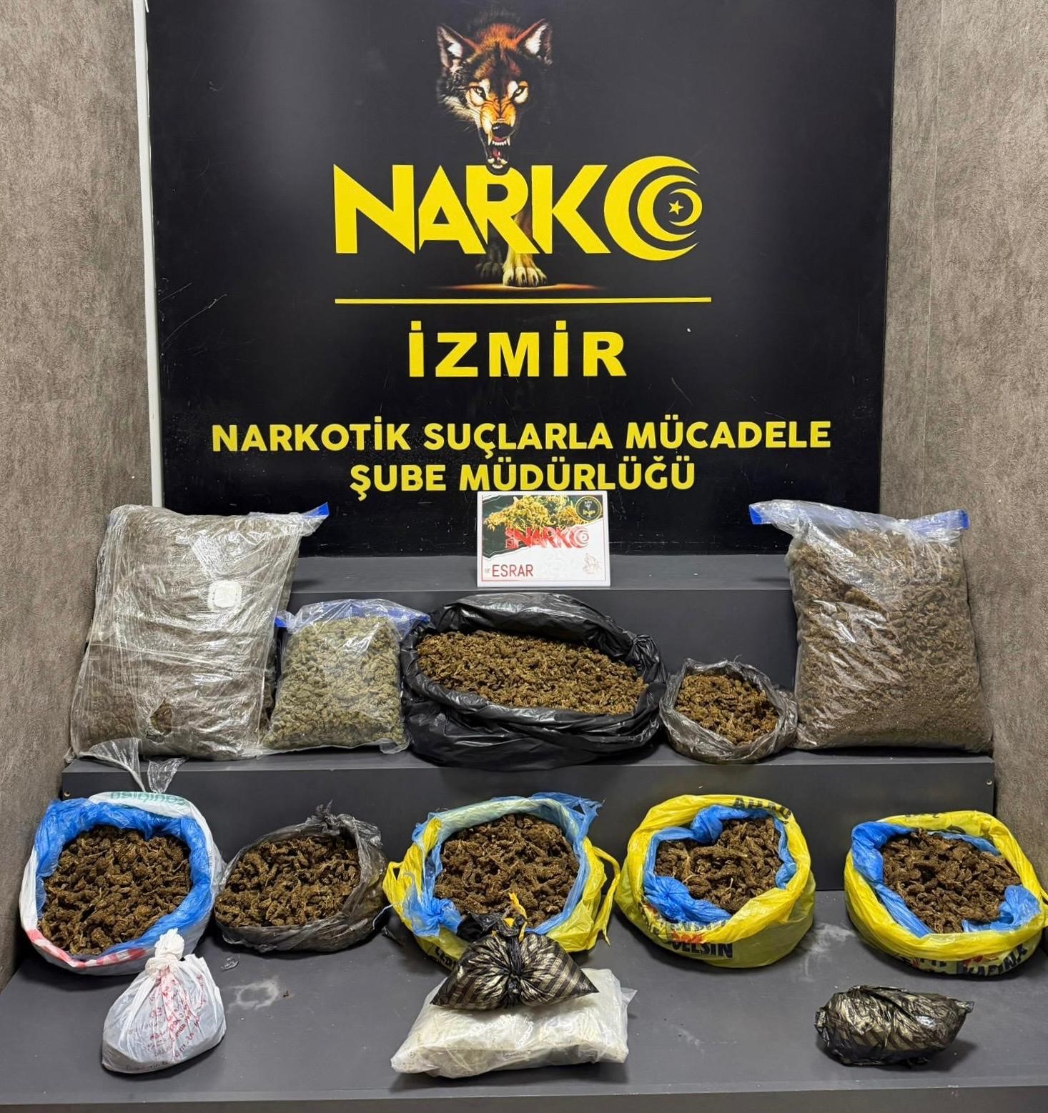 izmirde 16 kilo 550 gram esrar ele gecirildi 0 GUdtEzTf