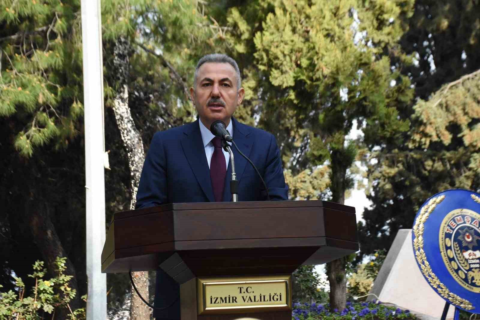 izmirde 18 mart canakkale deniz zaferinin 111 yil donumunde sehitler anildi 4 6Vtd9J7a