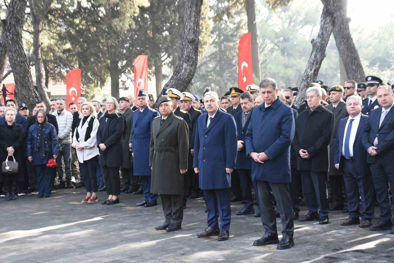 izmirde 18 mart canakkale deniz zaferinin 111 yil donumunde sehitler anildi 5 uvXTvZCh