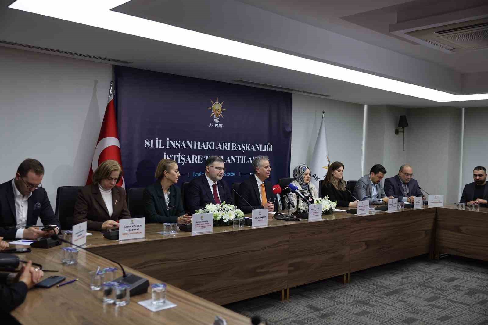 izmirde 81 il insan haklari baskanligi istisare toplantisi gerceklestirildi 5 CPRyv7J8