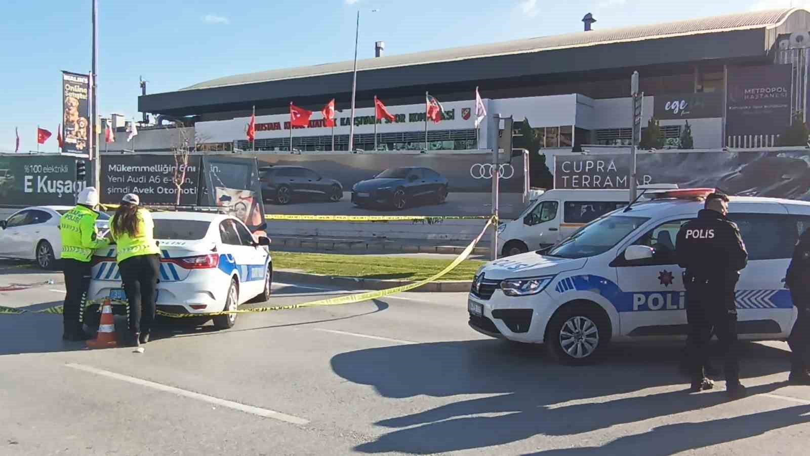 izmirde alkollu surucunun carptigi yasli kadin hayatini kaybetti 3 LPS9l3Gn