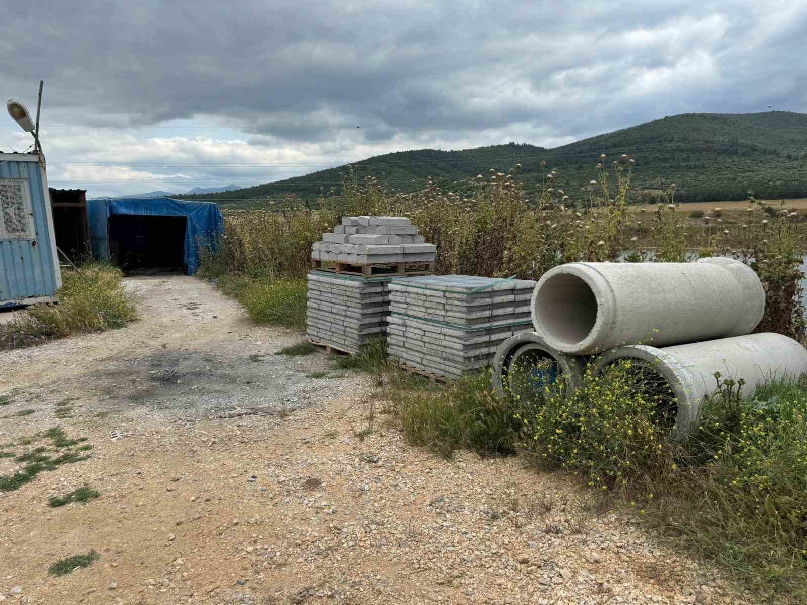 izmirde altinlari icin komsusunu oldurup yakan kadin tutuklandi 2 H9lkwadj