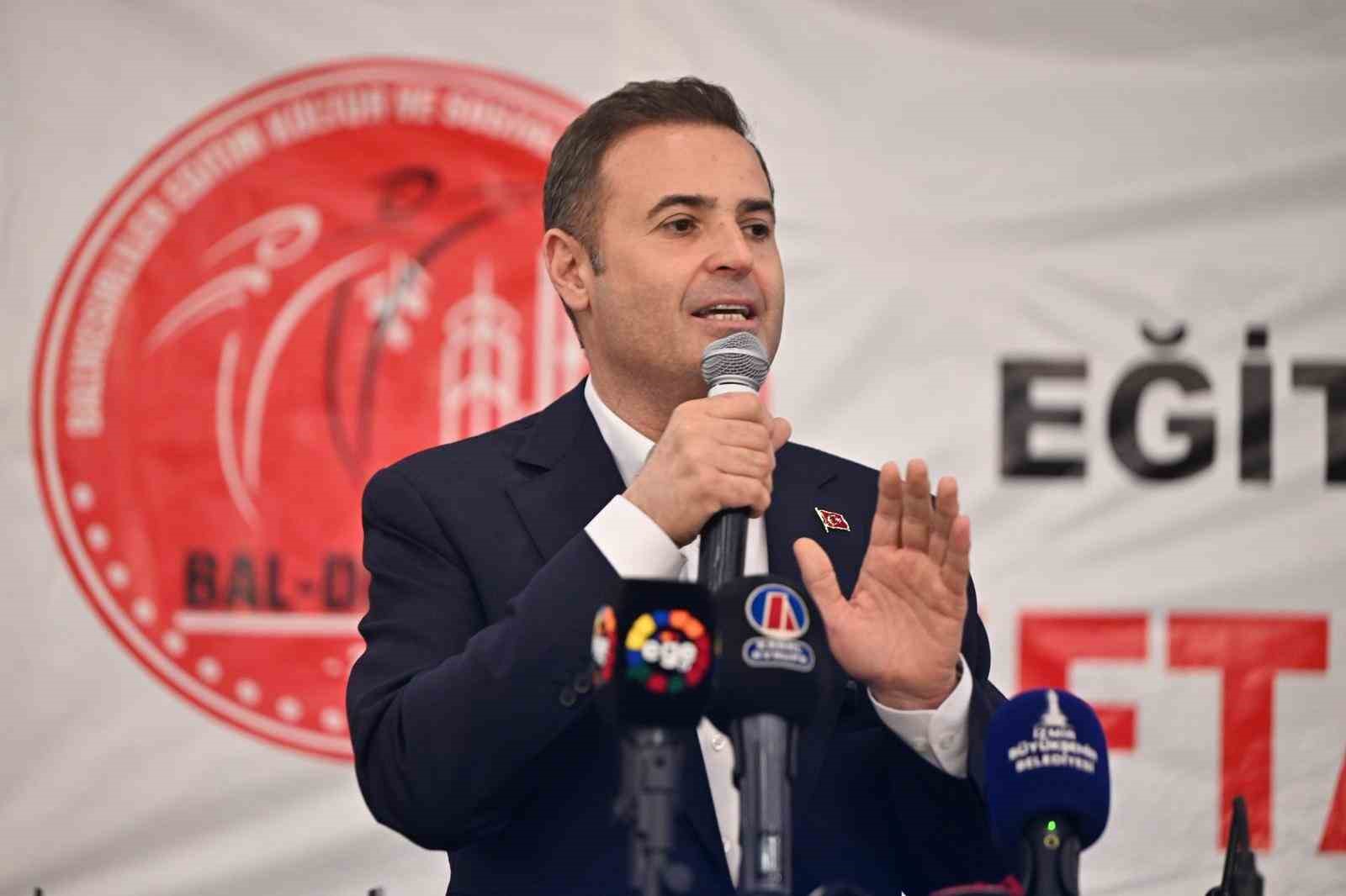 izmirde balikesir ruzgari 2 bQFIM3vF