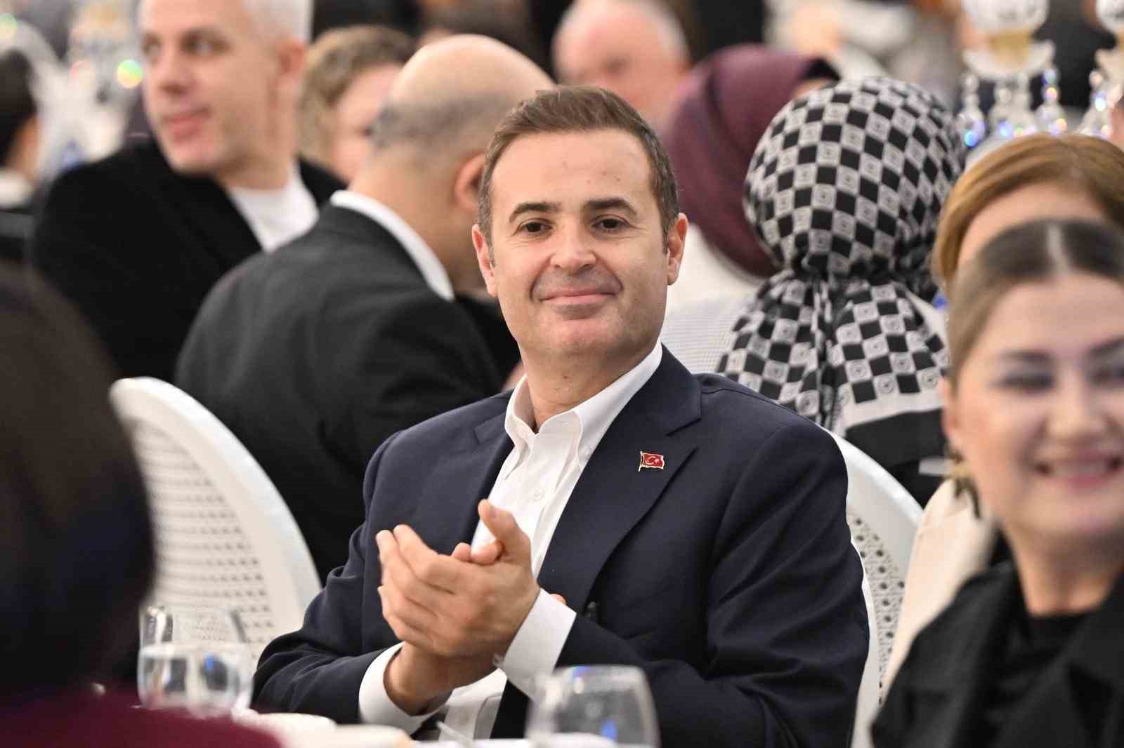 izmirde balikesir ruzgari 8 QOXFUsvh
