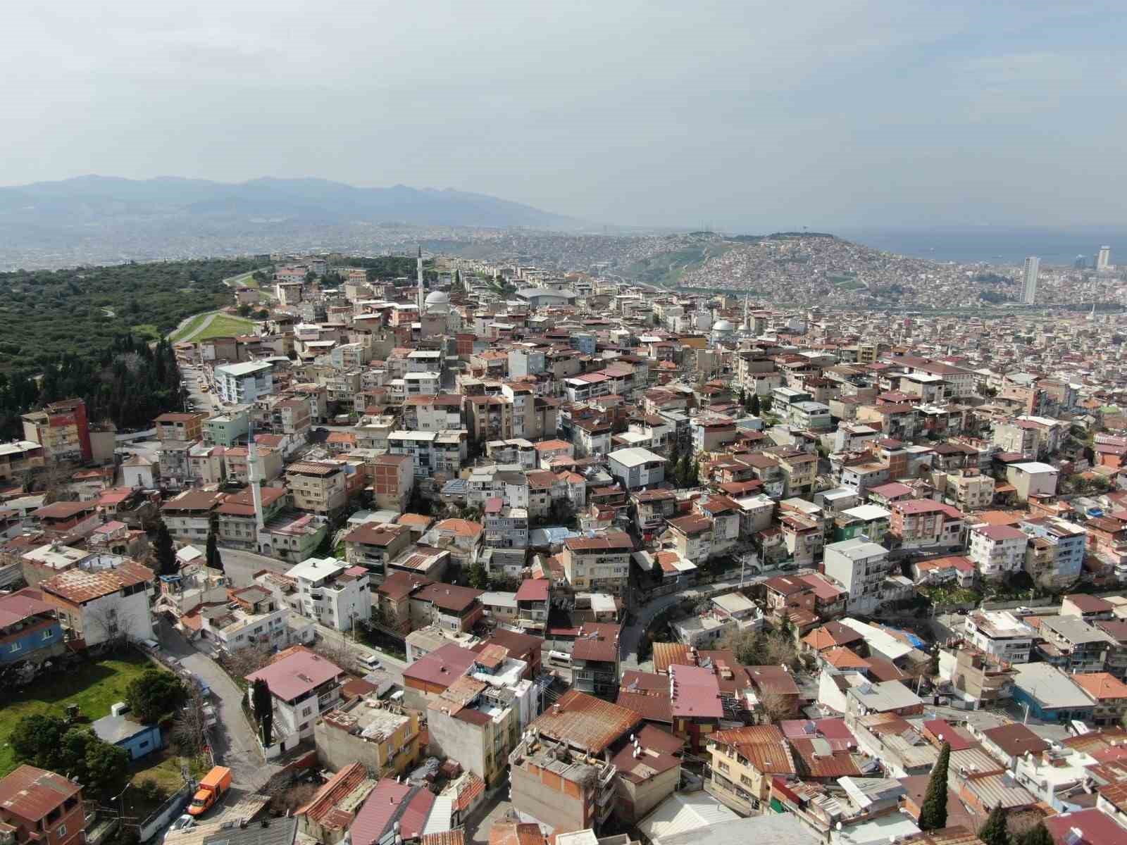 izmirde bir mahalle tunel kazisi yuzunden diken ustunde 1 Alh79T16