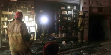 izmirde-cep-telefonu-aksesuar-magazasinda-yangin-7frOUmui.jpg