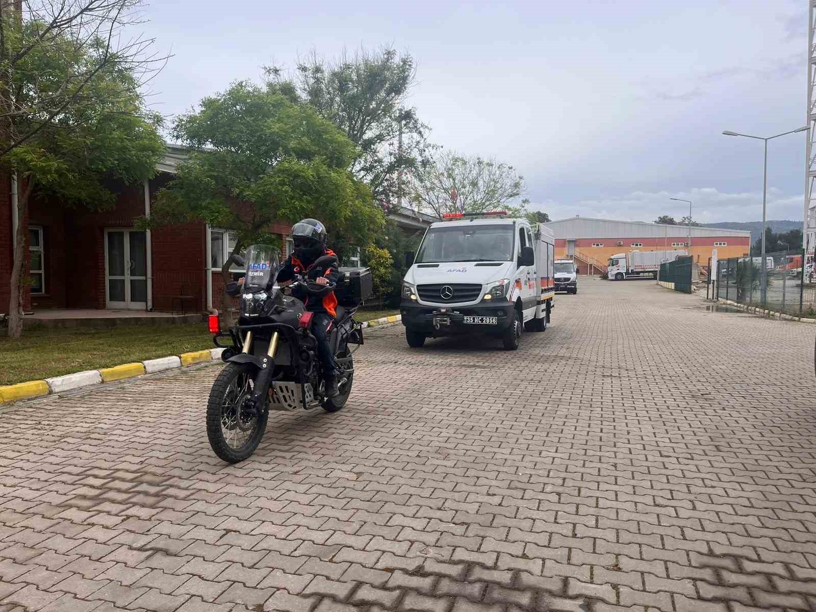 izmirde cocuklar 23 nisan etkinliklerinde kriz yonetiminin basina gecti 13 L9bKYcsk