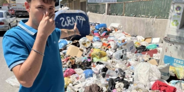 izmirde-cop-krizi-sinek-istilasina-donustu-sehir-dort-koldan-ilaclaniyor-bvIbf8M1.jpg