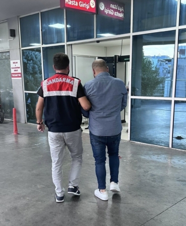 izmirde-deas-operasyonu-4-gozalti-t1gDmxjJ.jpg