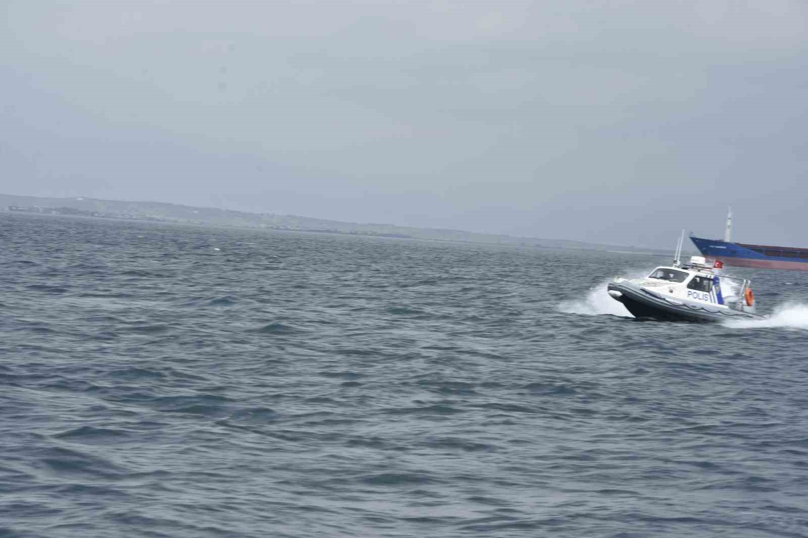 izmirde deniz ekosistemini tehdit eden kacak ahtapot tuzaklari imha edildi 4 OyaAOm67