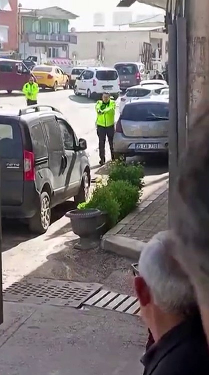 izmirde hareketli anlar pompali tufekle gupegunduz yaylim atesi acti 1 iBZ8zWda