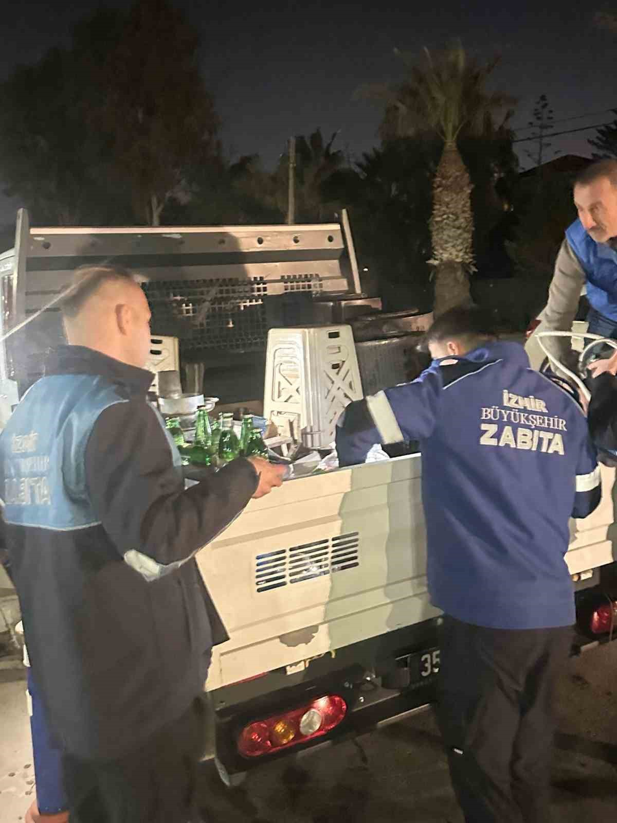 izmirde iki bardak cayi 300 liraya satan saticilarin malzemelerine el konuldu 5 GzaqBvWI