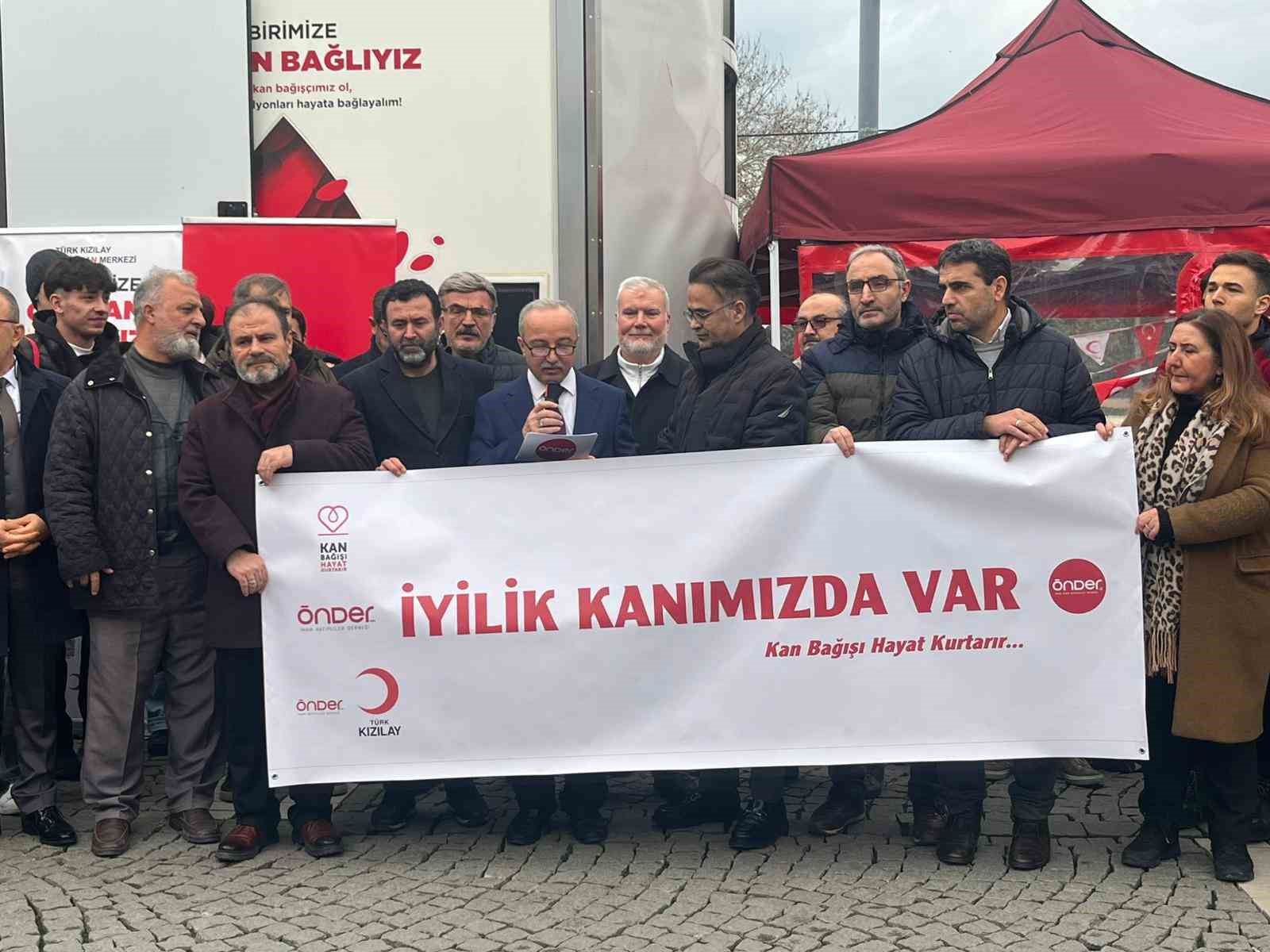 izmirde imam hatiplilerden kan bagisi seferberligi 1 h7Fz3Whk