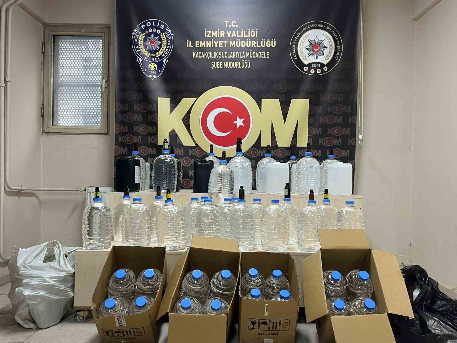 izmirde kacak icki operasyonlarinda 5 kisi tutuklandi 0 Ikq5dMu3