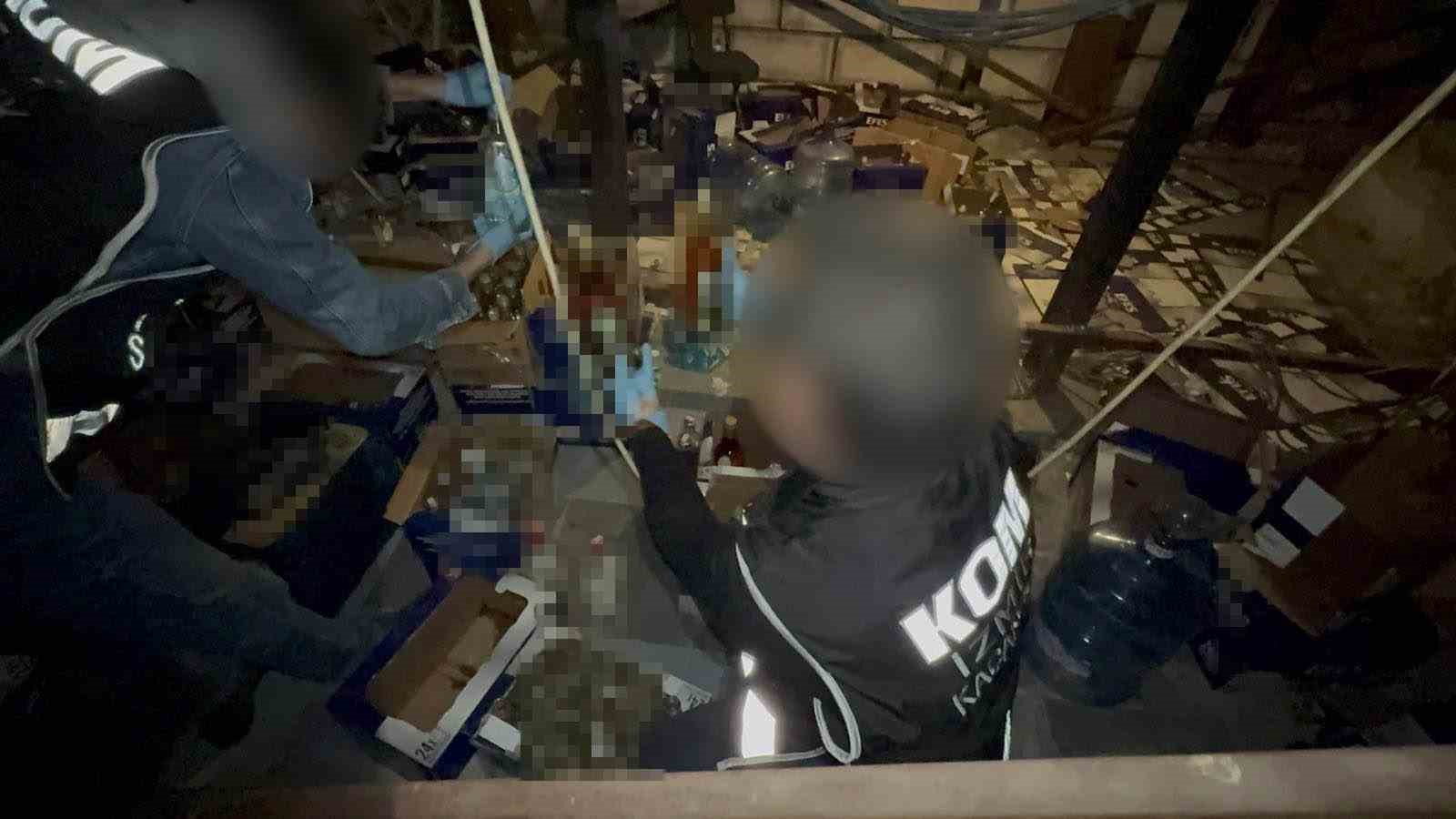 izmirde kacakcilik operasyonu 3 tutuklama 1 8mHbMYY4