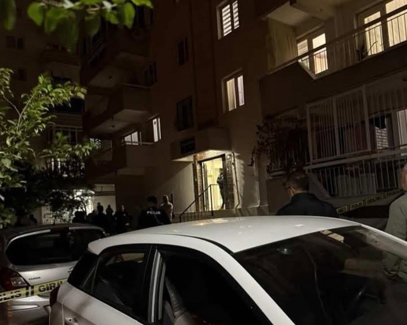 izmirde karisini olduren kisi intihar etti 0 eFyCRDRY