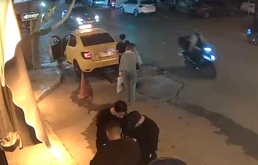 izmirde kaybolan 15 yasindaki asya 7 gundur araniyor 1 WML7197l