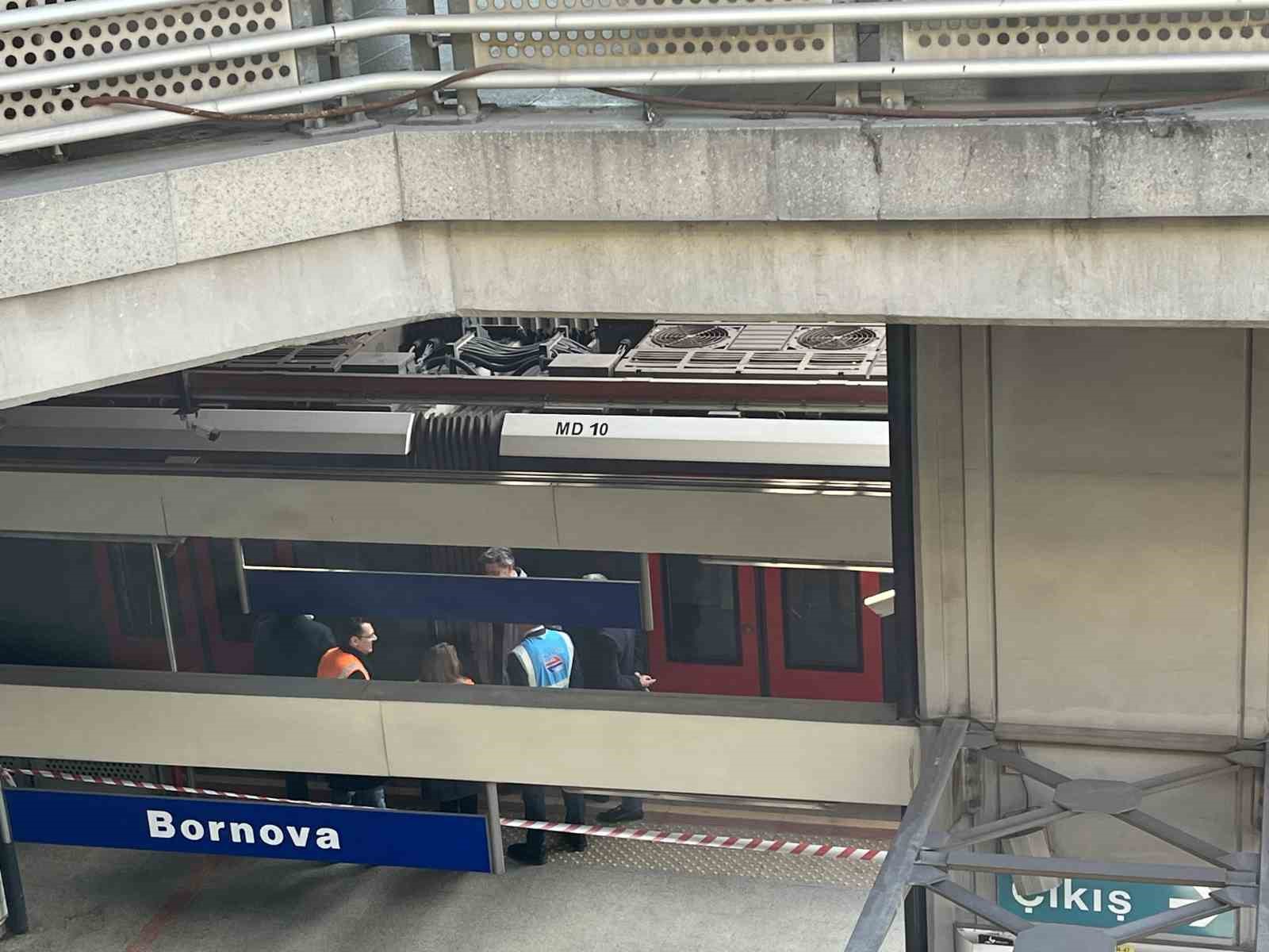 izmirde metro vagonu raydan cikti 3 VBzzgsbt