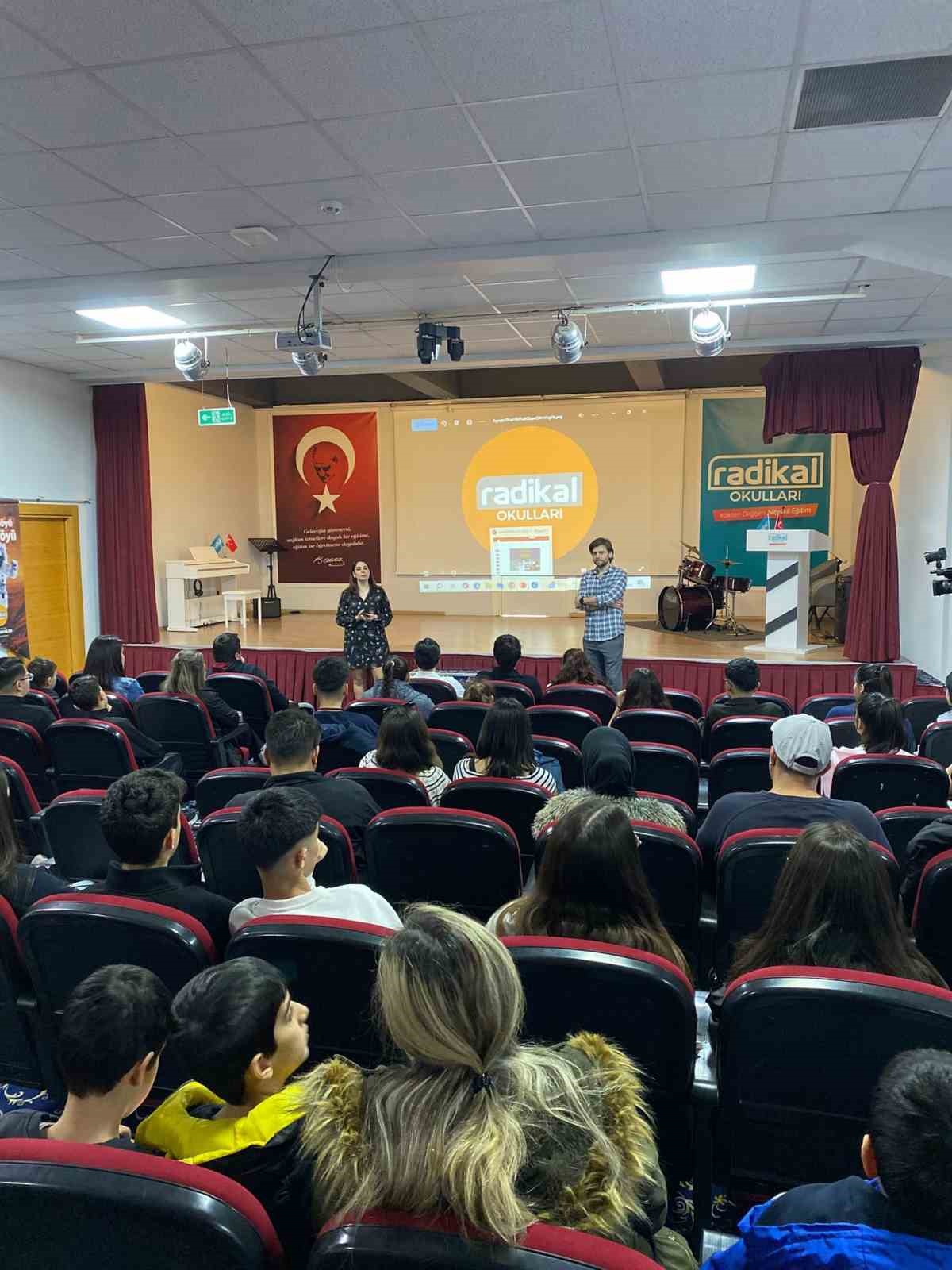 izmirde ogrenciler uluslararasi uzay istasyonu ile telsiz baglantisi kurdu 6 gqQ5hhpO
