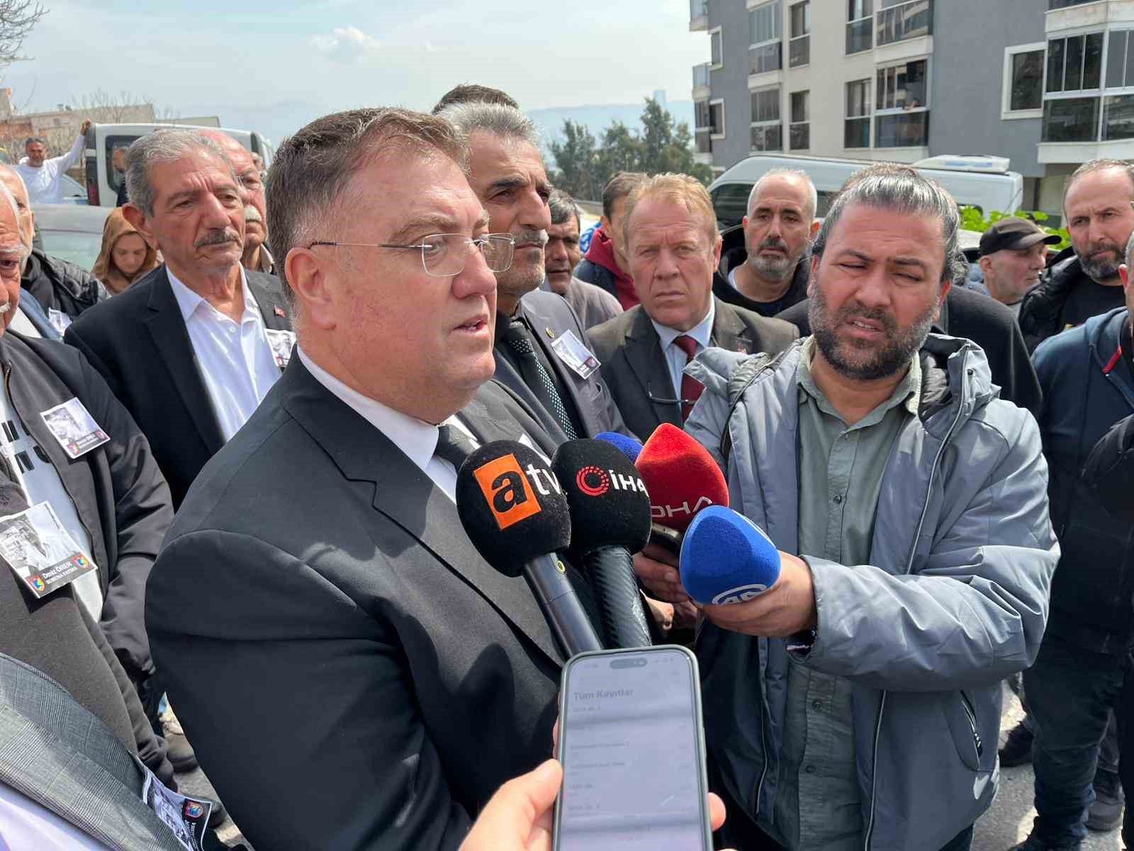 izmirde oldurulen taksi soforu son yolculuguna ugurlandi 2 AS5m5Nyz