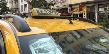 izmirde-oldurulen-taksici-icin-meslektaslarindan-aracli-konvoy-xRnWcTDy.jpg
