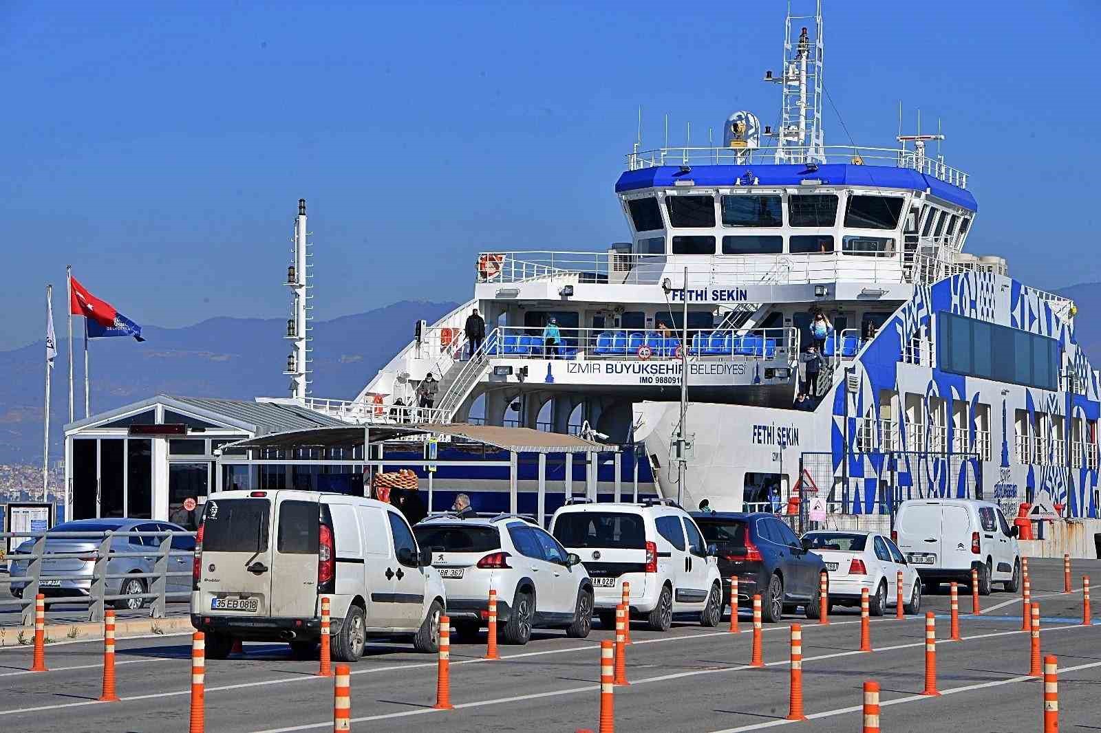 İzmir’de olumsuz hava şartları nedeniyle vapur seferleri iptal edildi 5 izmirde olumsuz hava sartlari nedeniyle vapur seferleri iptal edildi 1 yu8YPNCa