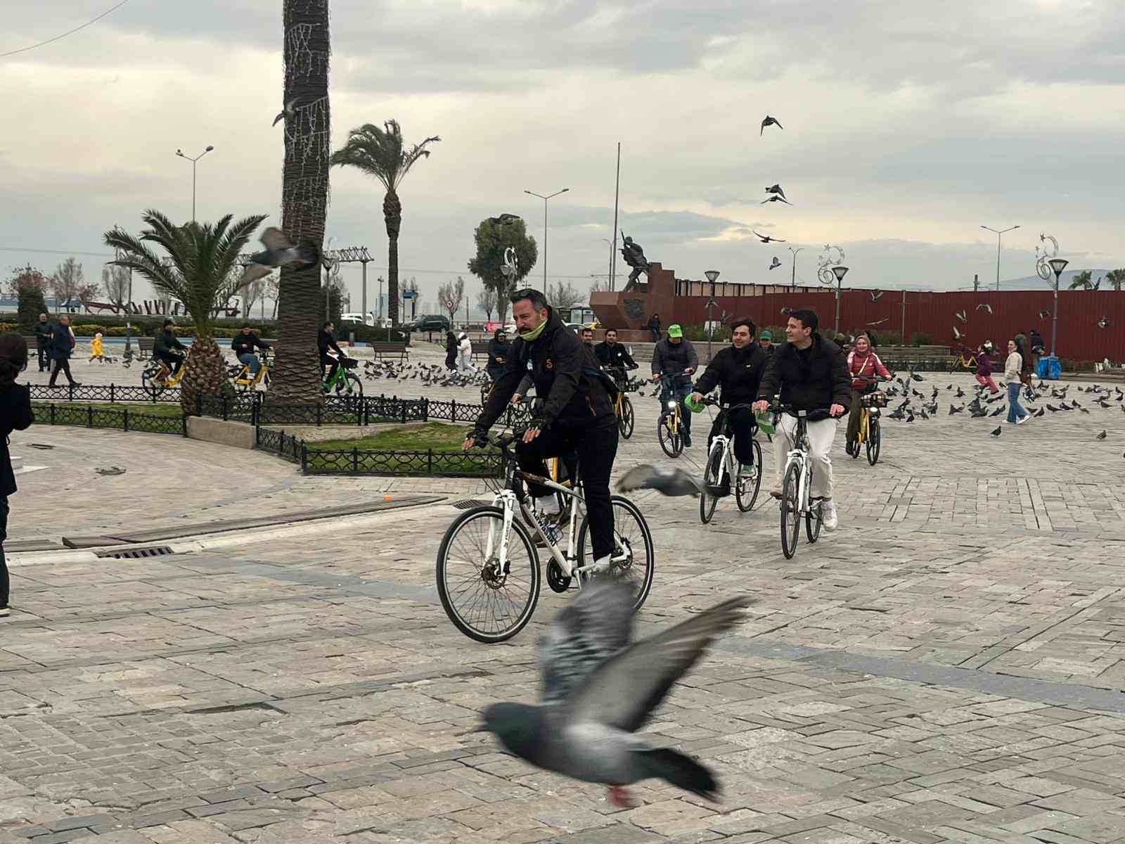 izmirde rahim agzi kanserine dikkat cekmek icin pedal cevrildi 2