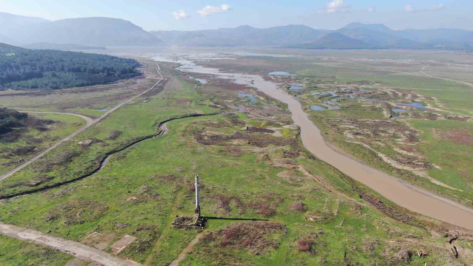 izmirde rekor yagislar barajlara can suyu oldu 1 1ze5dSGs