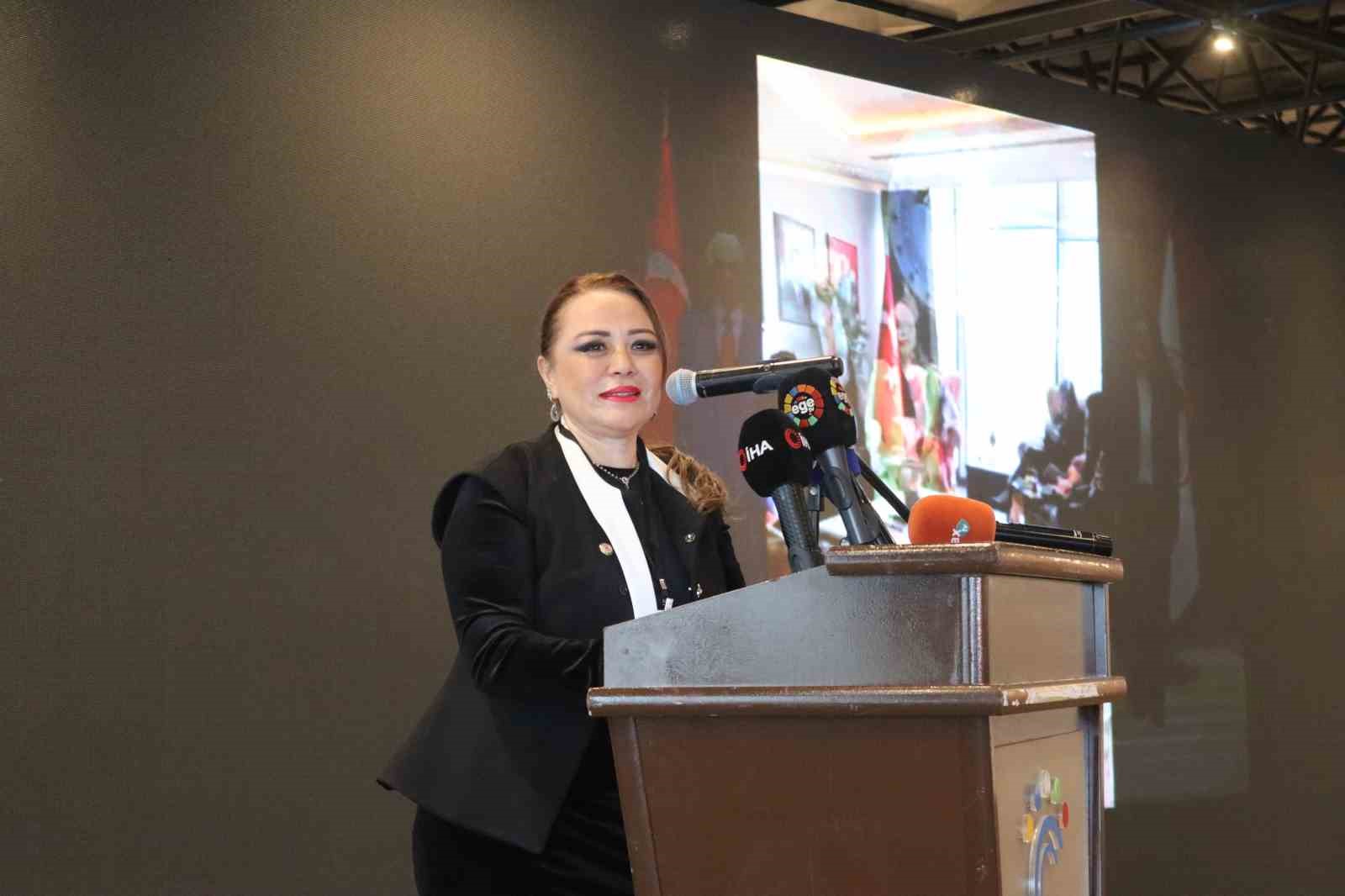 izmirde saglik diplomasisi ve inovasyon zirvesi 0 IiFhJkTf