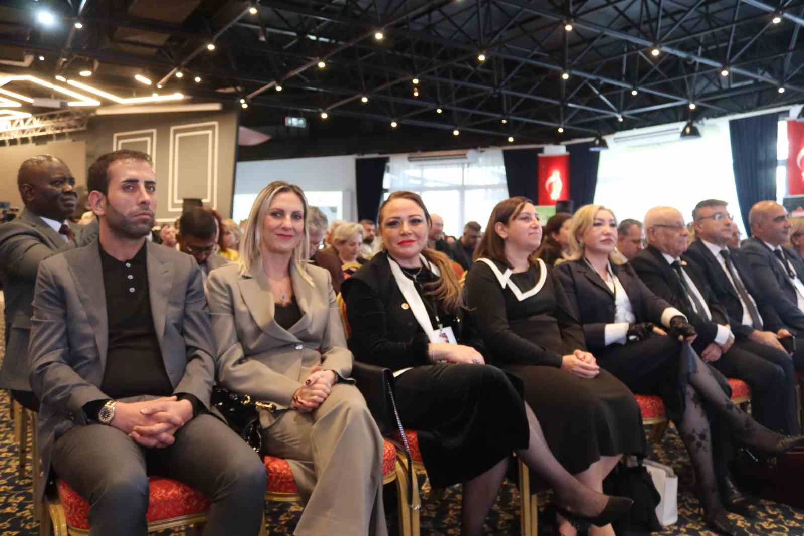 izmirde saglik diplomasisi ve inovasyon zirvesi 1