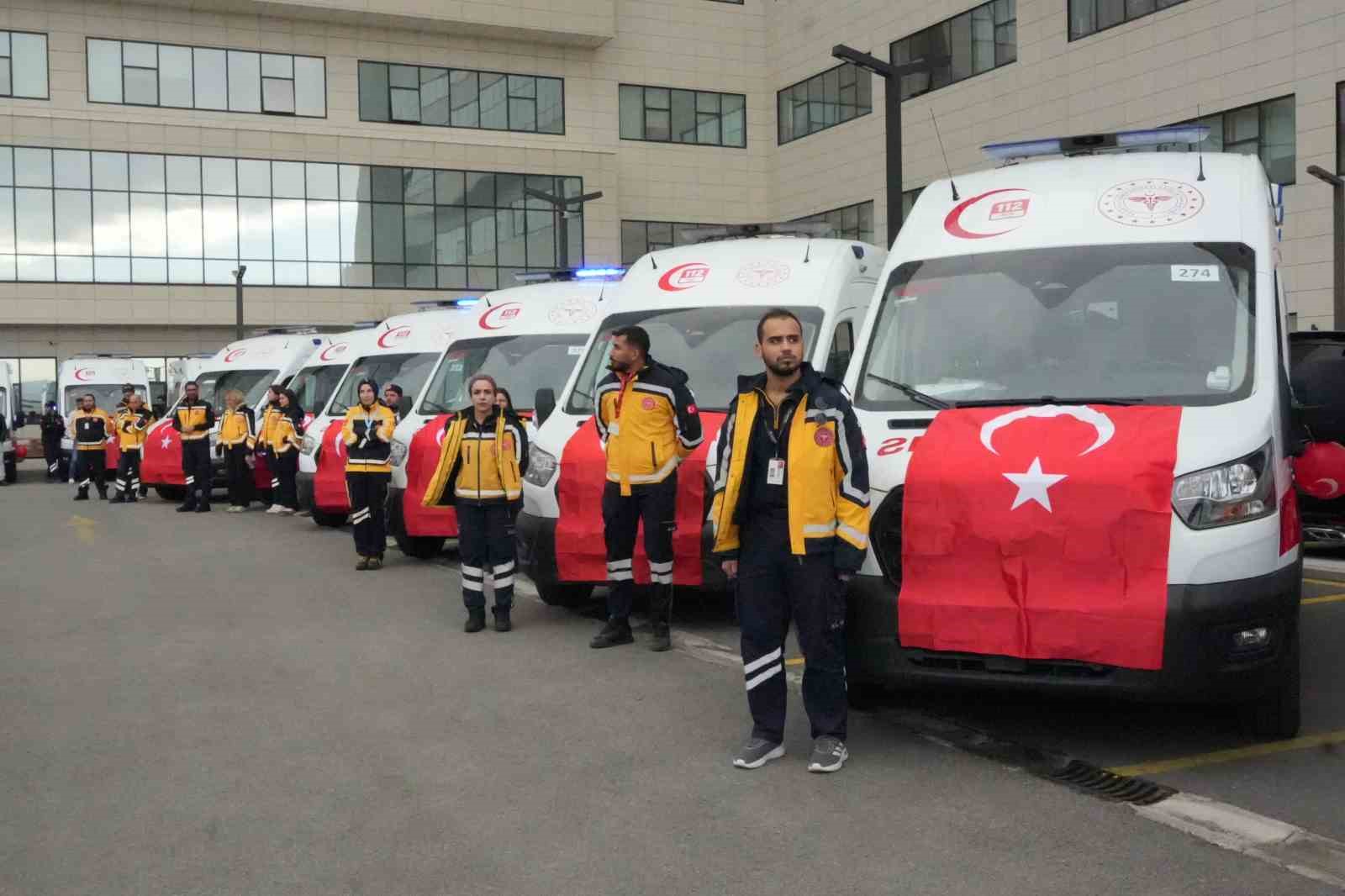 izmirde saglik filosuna 45 yeni ambulans 1 mHiPRTT9