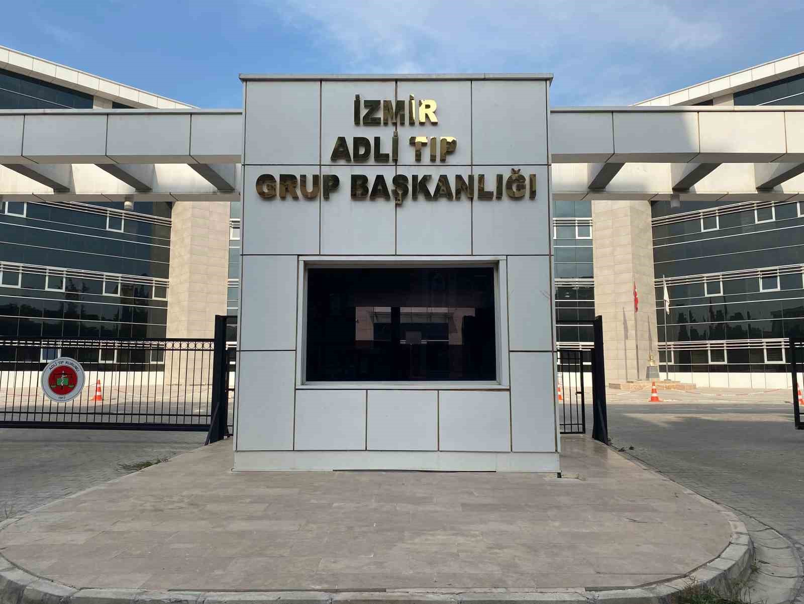 izmirde sahilde yeni dogmus bebek cesedi bulundu 0
