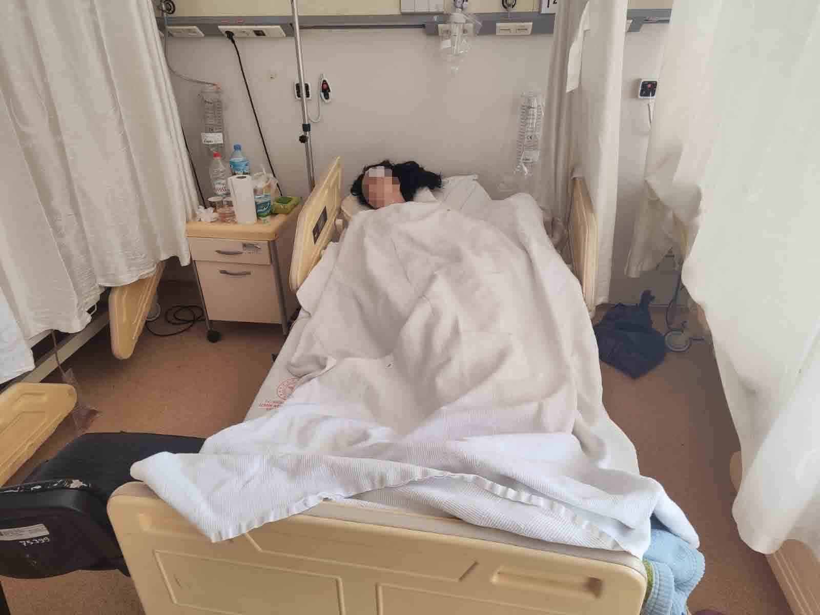 izmirde siddet gordugu esi tarafindan dorduncu kattan atilan kadin yasam mucadelesi veriyor 1 86G1s44X