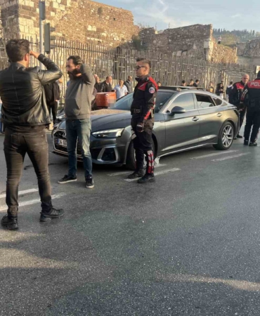 izmirde-silahli-saldiri-1-agir-yarali-l3MCHuU7.jpg