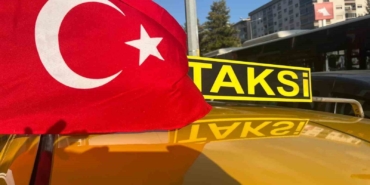 izmirde-taksicilerden-turk-bayrakli-konvoy-g356LNh4.jpg
