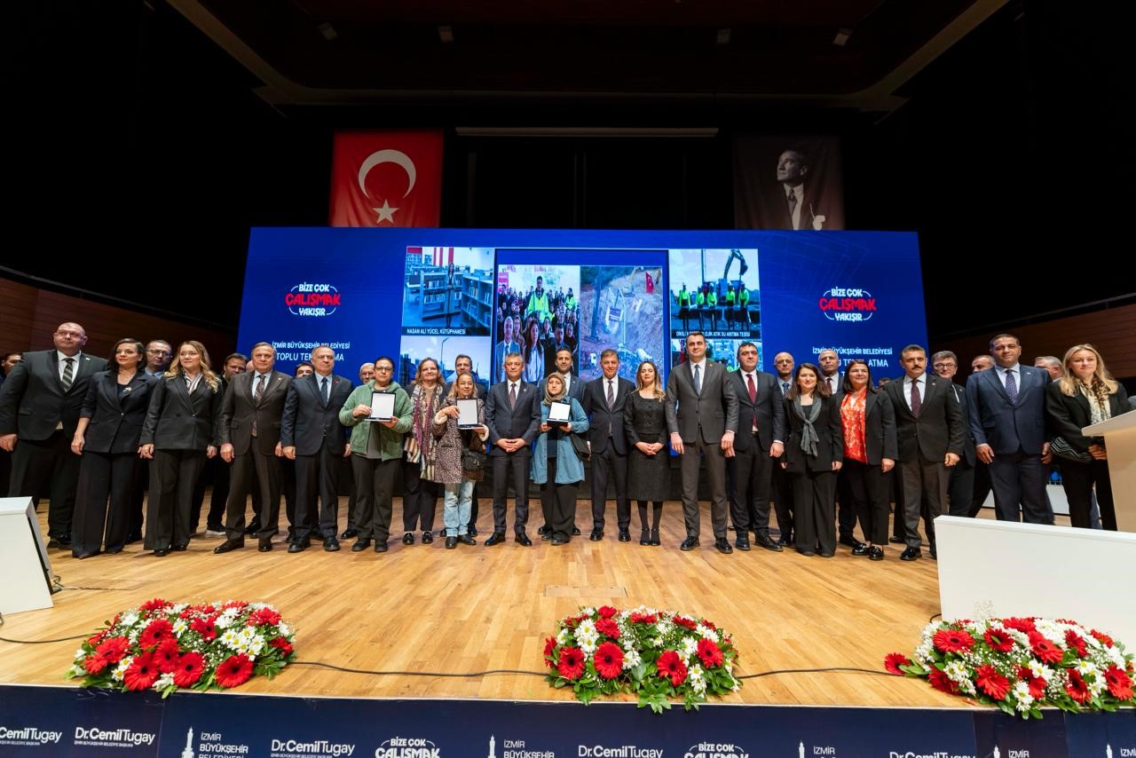 izmirde tarihi gun buyuksehirden toplu acilis ve temel atma toreni 0 HNq3dBQr
