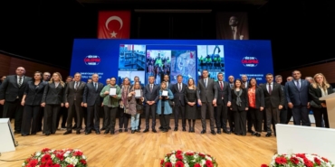izmirde-tarihi-gun-buyuksehirden-toplu-acilis-ve-temel-atma-toreni-Vmvguf5d.jpg
