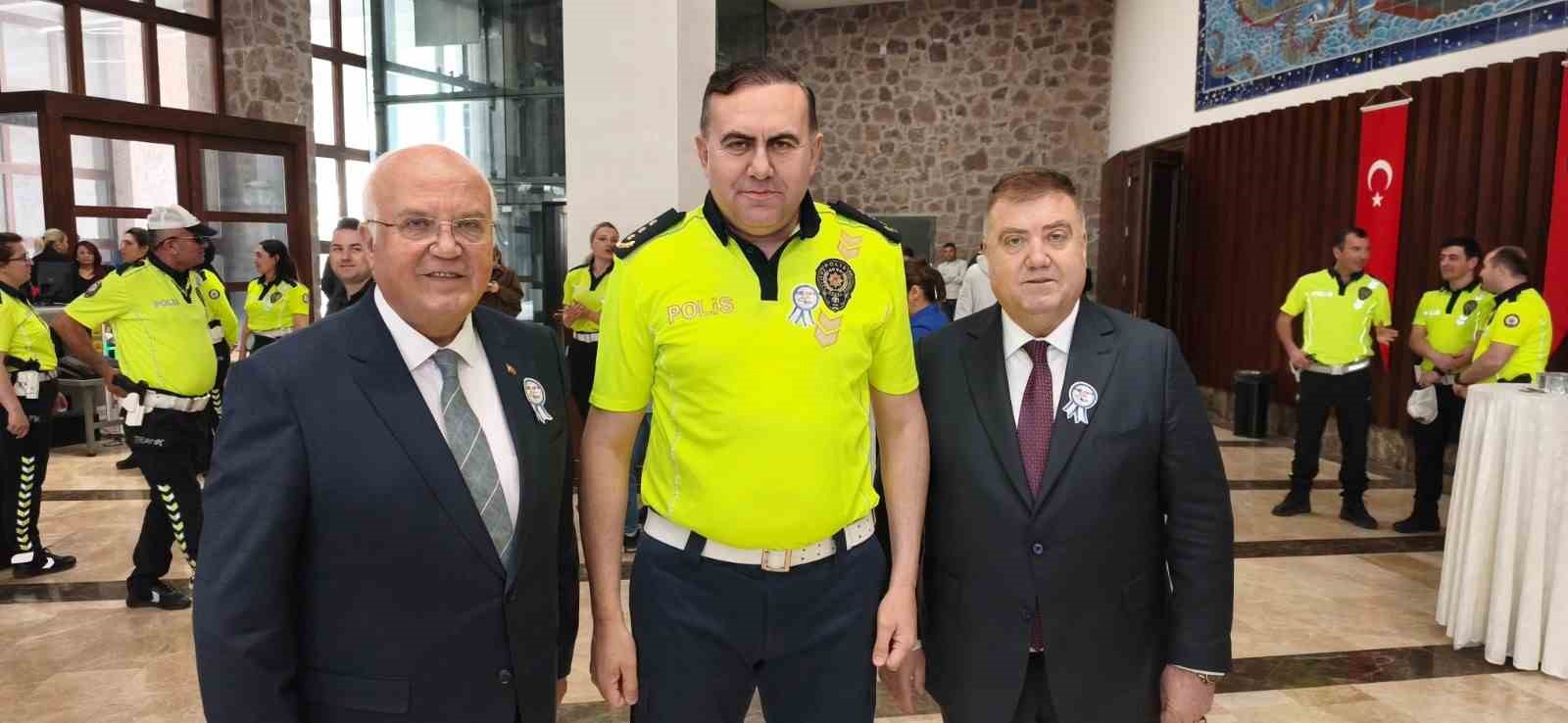 izmirde trafik denetimleri sonucu olumlu kaza orani yuzde 31 dustu 3