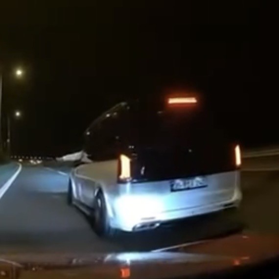 izmirde trafikte aracin onunu kesen surucuye agir ceza 1 EiWwYDO4