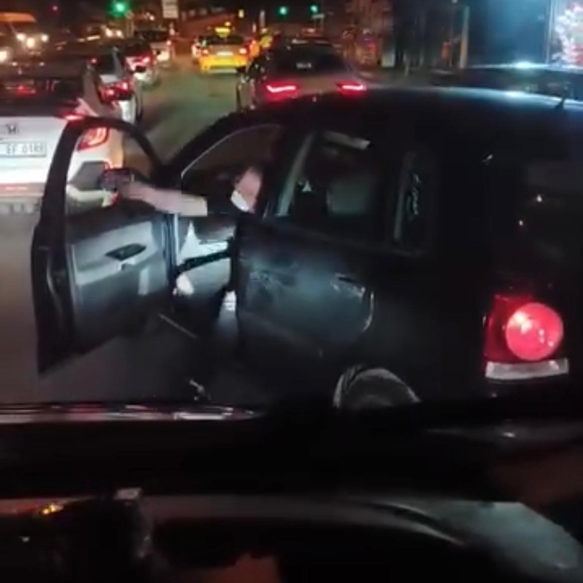 İzmir’de trafikte tartıştığı sürücünün aracına saldıran şüpheliye 380 bin lira ceza 5 izmirde trafikte tartistigi surucunun aracina saldiran supheliye 380 bin lira ceza 1 NjfQ9hfD