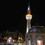 izmirde-tum-camilerden-ayni-anda-sela-sesi-yukseldi-uPgKC9KV.jpg