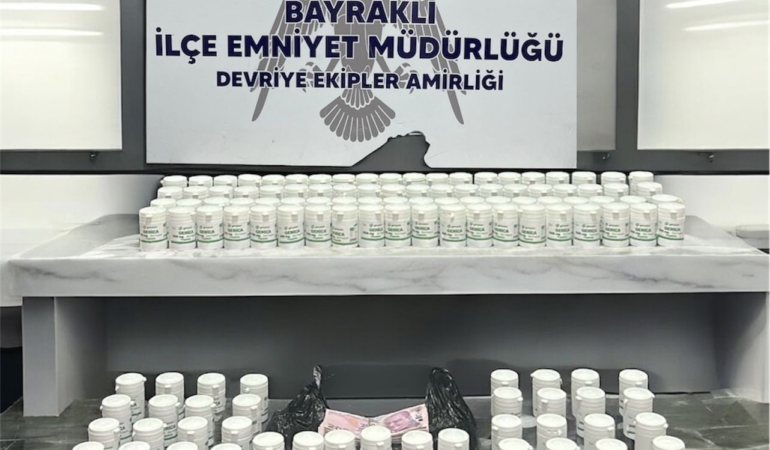 izmirde-uyusturucu-operasyonu-3-gozalti-GmvMrZrJ.jpg