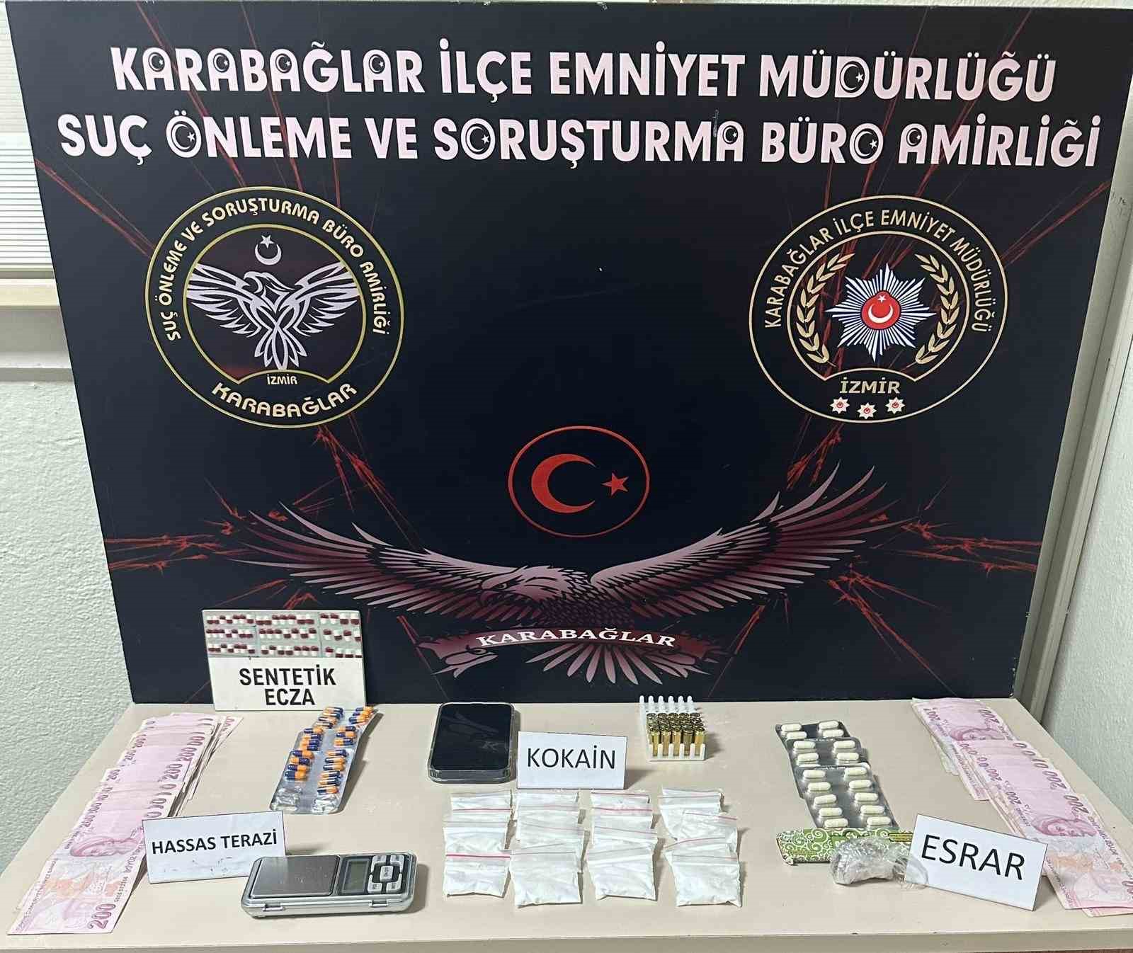 izmirde uyusturucu satan sevgililer yakalandi 0 CBLd5Gtd