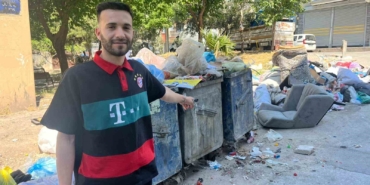 izmirde-vatandaslarin-cop-isyani-bari-bayramda-temizleyin-FILCa9d2.jpg