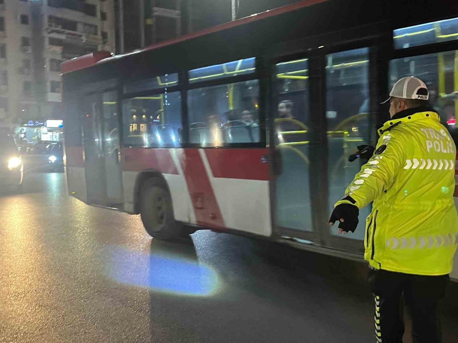 izmirde yeni yil mesaisi 13 bin personel sahada 4 EdsMfGai