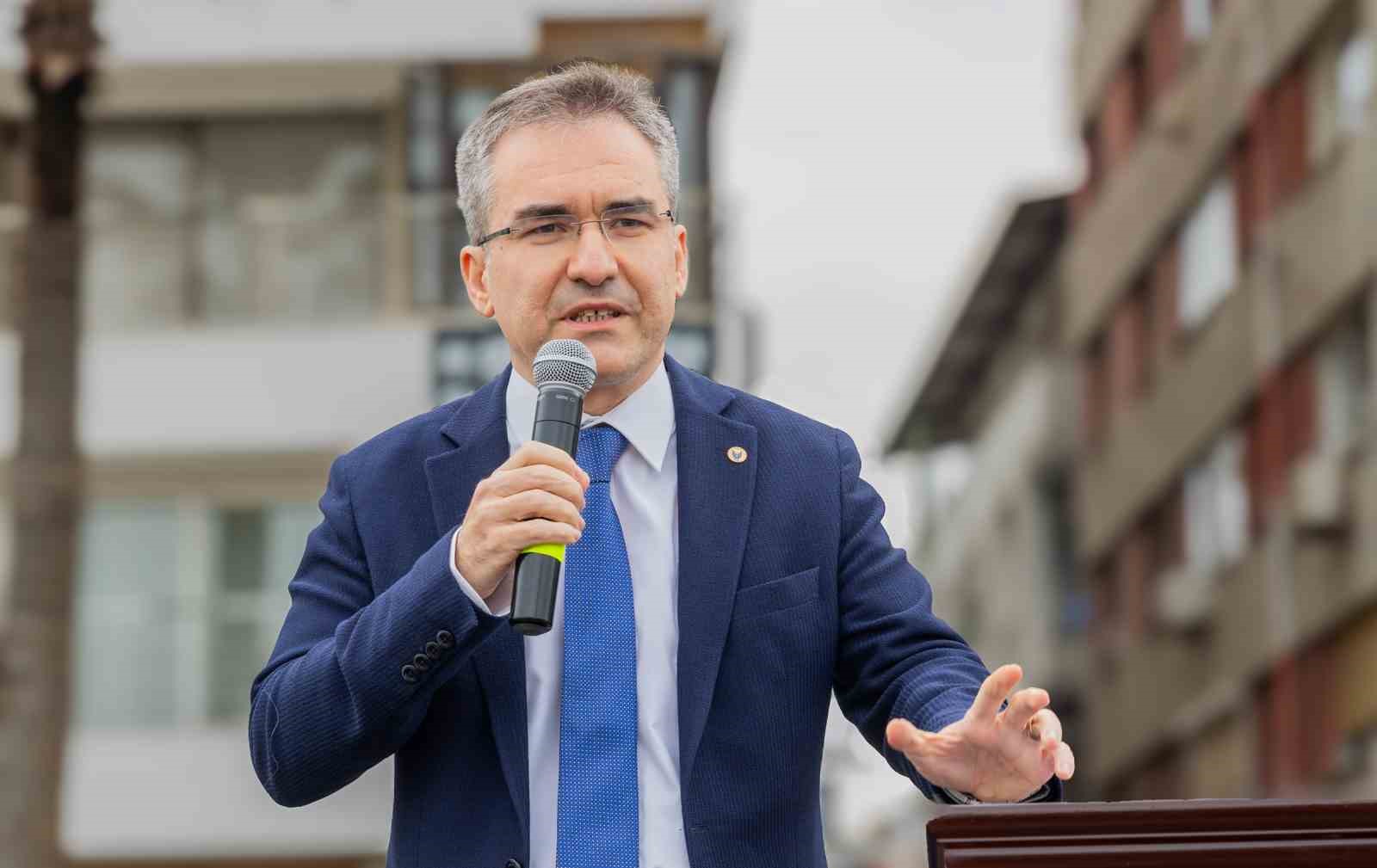 izmirde yuzlerce gonullu iyilik icin tek yurek oldu 1 kKR3qAmu
