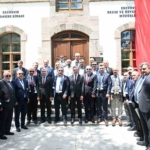 izmirdeki-erzurumlular-memleket-ziyareti-ile-hasret-giderdi-cufSRVFV.jpg