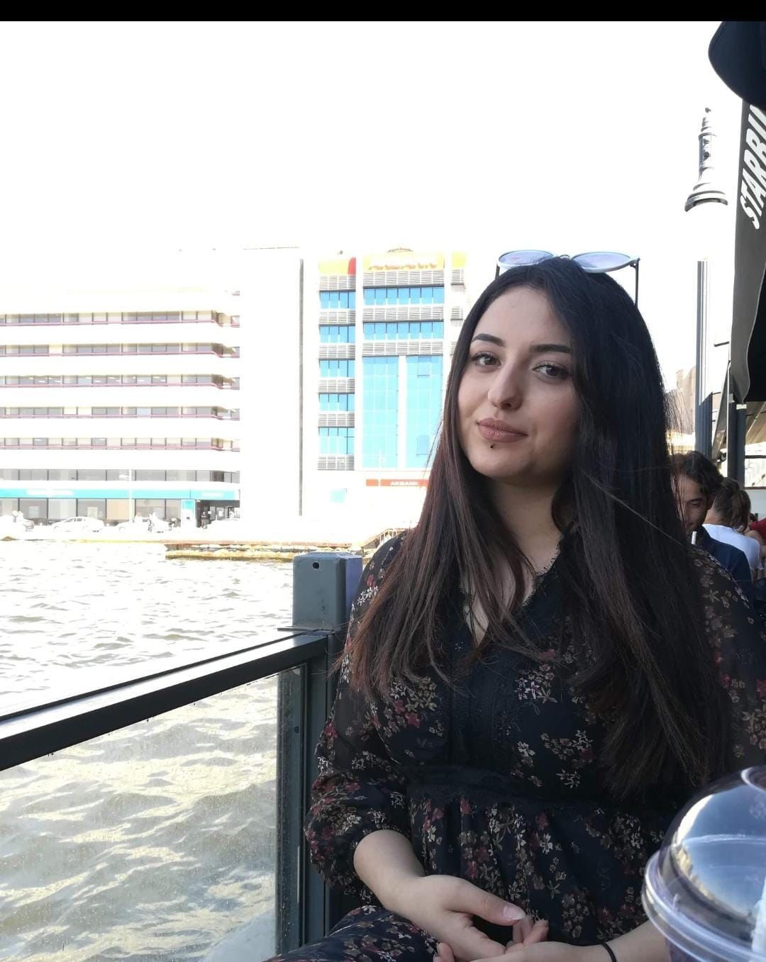 İzmir’deki korkunç cinayetin görgü tanığı konuştu: "Silah sesine koştuk, kanlar içinde bulduk" 10 izmirdeki korkunc cinayetin gorgu tanigi konustu silah sesine kostuk kanlar icinde bulduk 6 bMmCqrPz