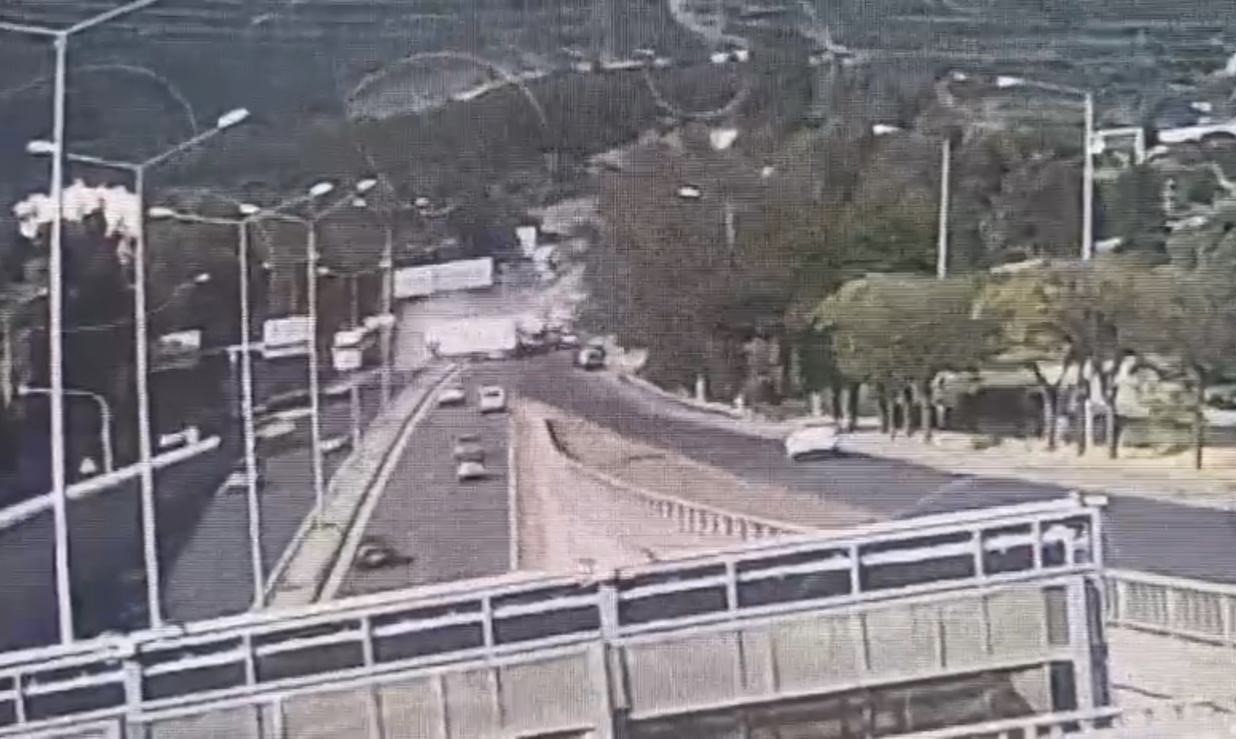izmirdeki tir faciasinin goruntuleri ortaya cikti 0 Edb5TQqL