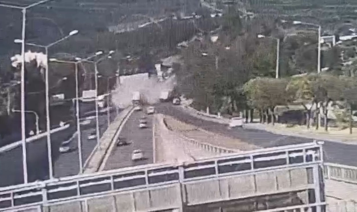 izmirdeki tir faciasinin goruntuleri ortaya cikti 1 a6Cceita